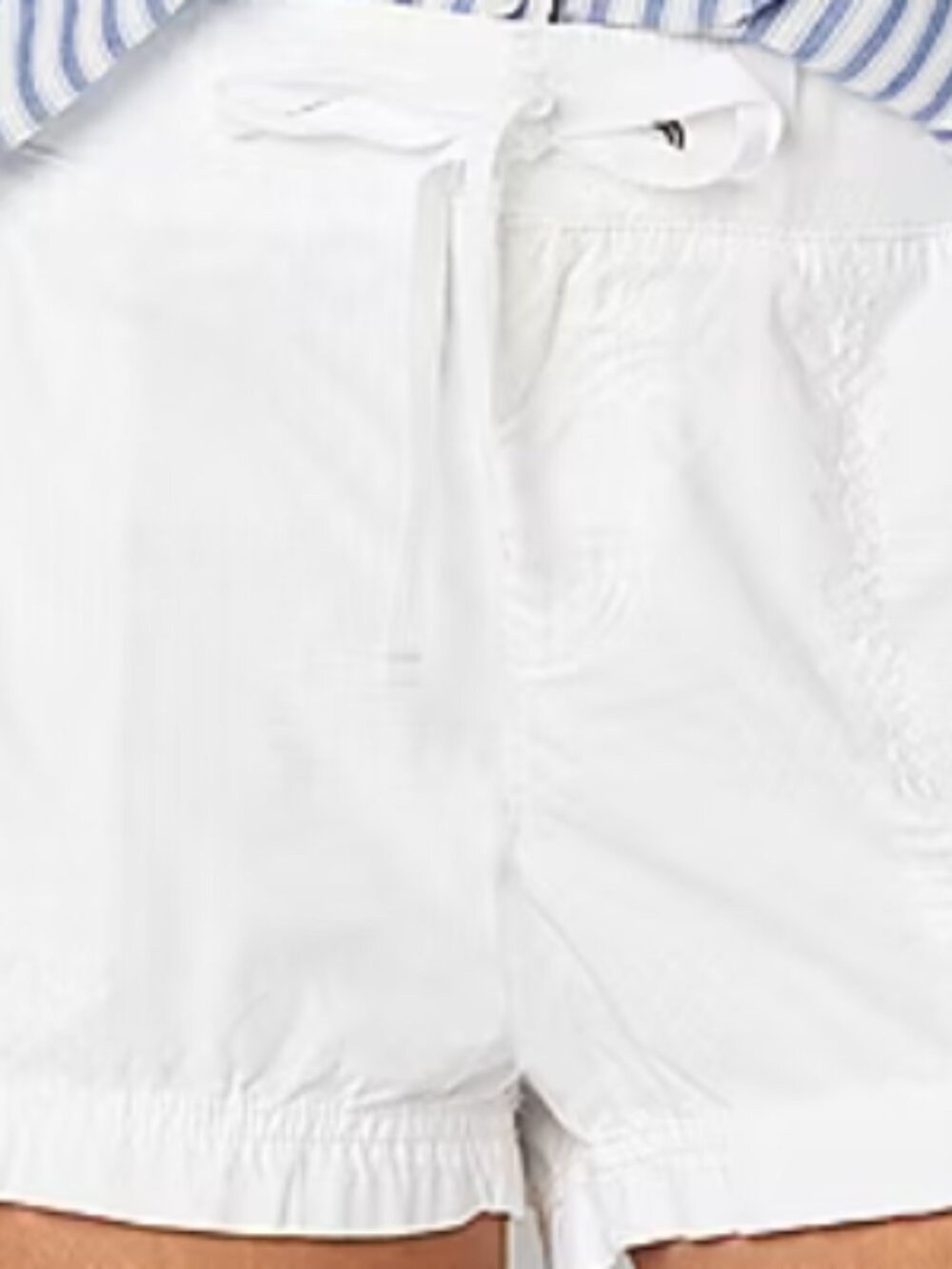 A.N.A. White Shortie Shorts Womens size 8  Mid Rise Casual